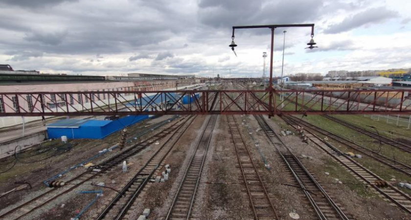 В Воронежской области женщина выжила после столкновения с поездом