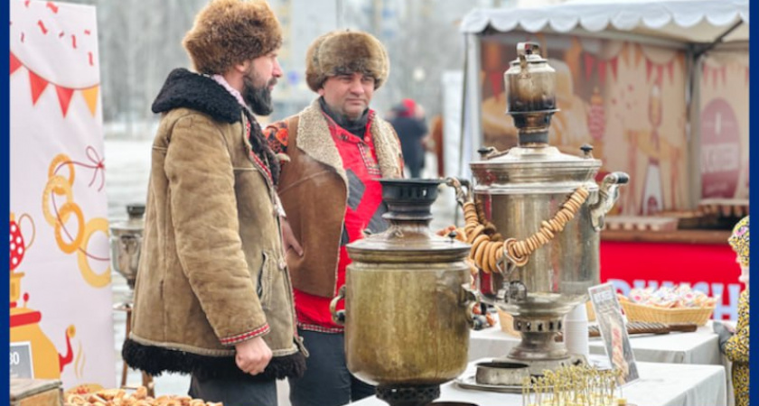 Воронежцы весело проводили зиму на масленичных гуляньях у ТРЦ "Арена"