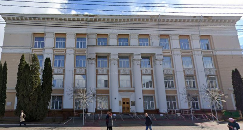 Крышу библиотеки Никитина отремонтируют за 20 млн рублей