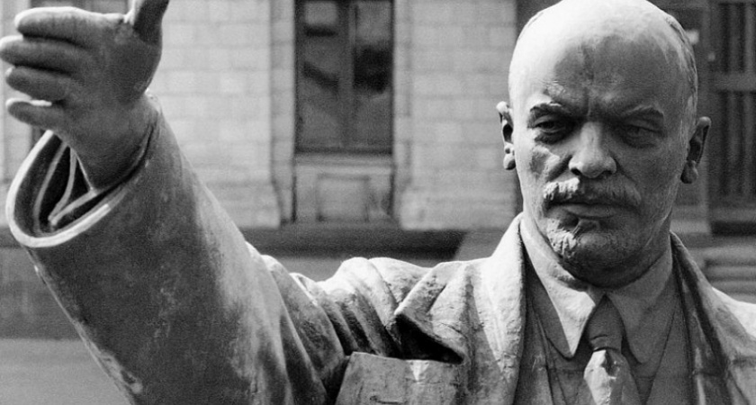 Памятнику Ленина в Воронеже исполнилось 75 лет
