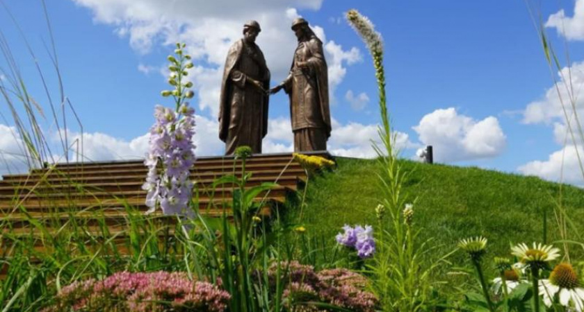 Умер скульптор Зураб Церетели, автор памятника Петру и Февронии в Воронежской области