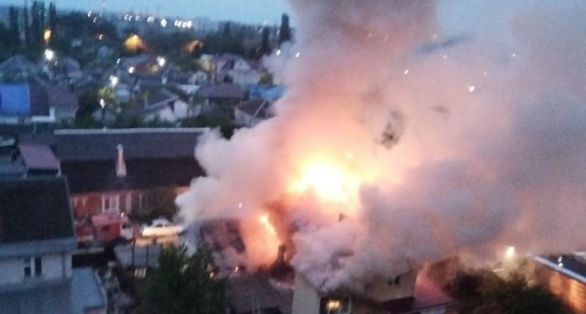В Левобережном районе Воронежа сгорел частный дом