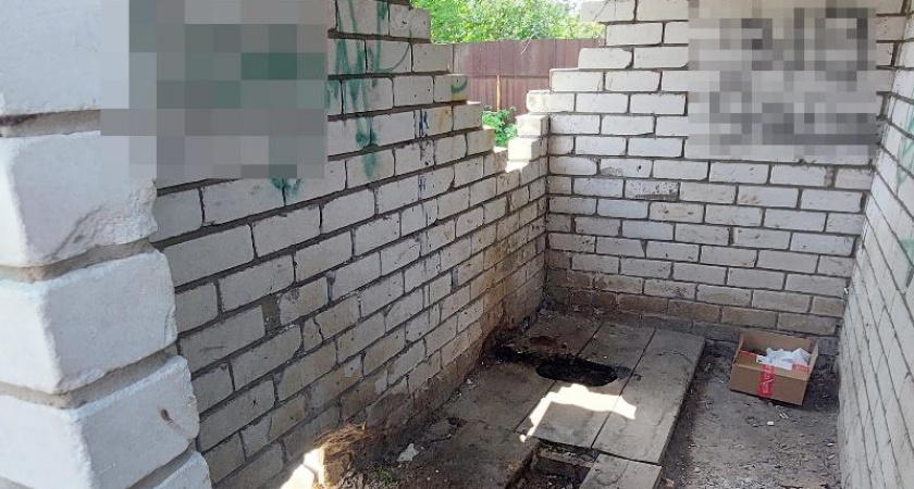 Воронежец пожаловался на дырявый туалет на автостанции в Рамони