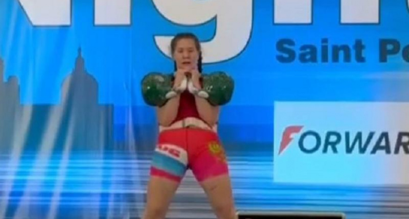 Спортсменка из Боброва установила мировой рекорд на Кубке мира по гиревому спорту