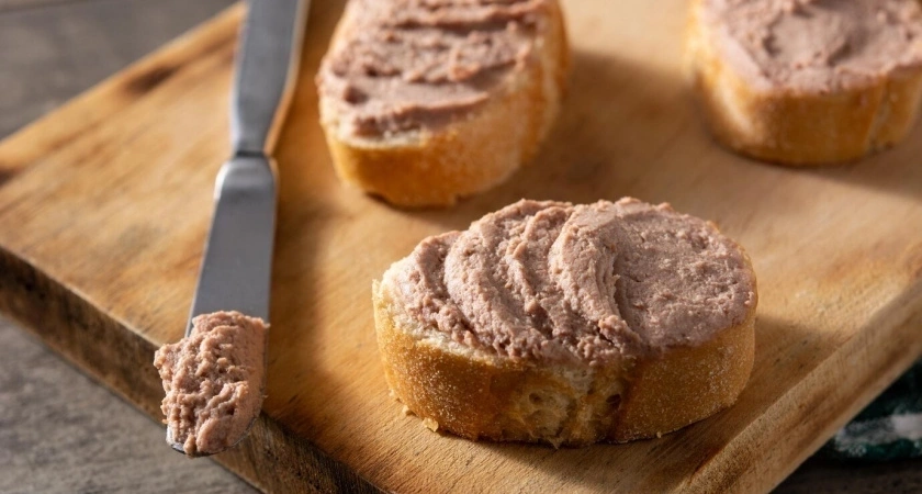 Домашняя намазка на хлеб: настолько вкусная, что заменит любую колбасу