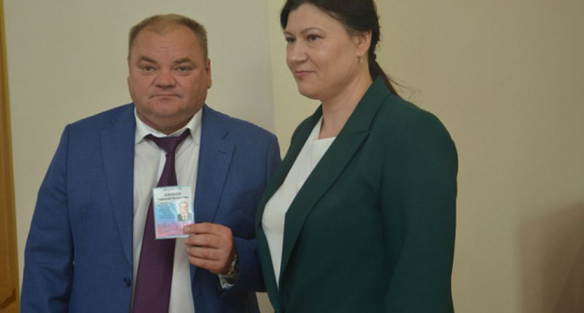 Директор вагоноремонтного завода получил мандат депутата вместо осужденного за мошенничество