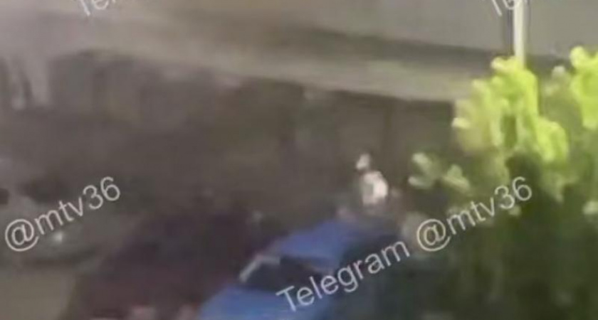 Жители дома на Беговой жалуются на шумных соседей, мешающих спать детям