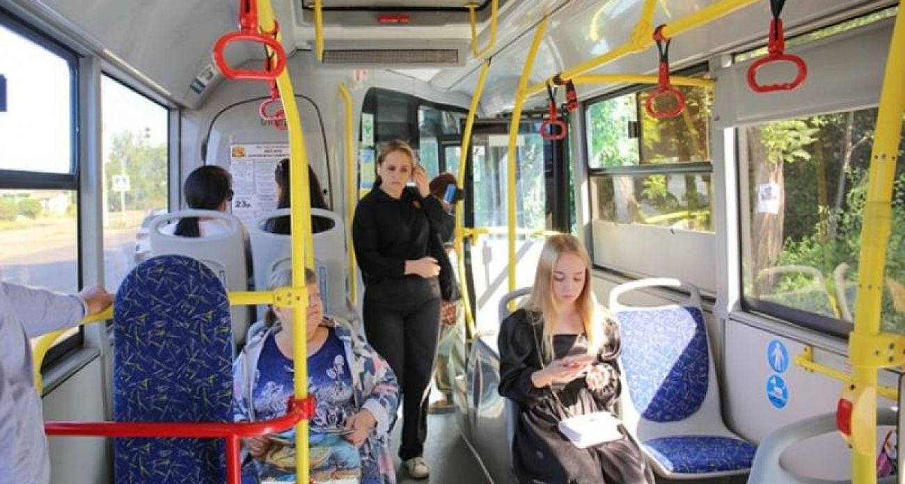 В Воронеже три автобусных маршрута получат новые большие автобусы с кондиционерами за областной бюджет