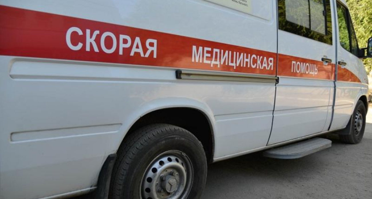 Взрыв кондиционера в автобусе №366а: пассажирке рассекло бровь, девушка госпитализирована