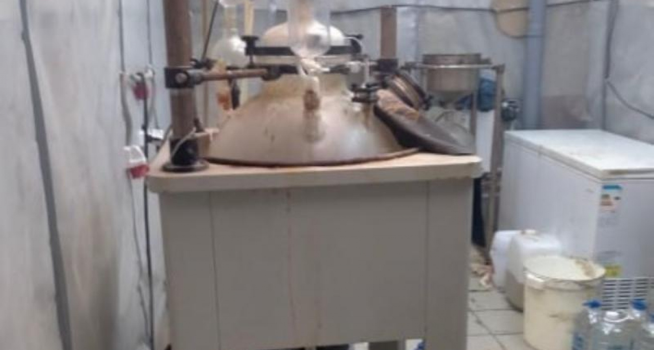В Воронеже раскрыли подпольную нарколабораторию в подвале: мефедрон производили сериями