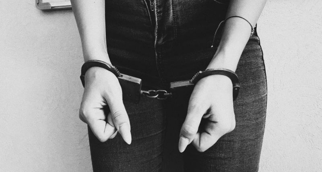 Мать истязала 6-летнего больного сына и его 9-летнего брата кнутом и металлическими трубами