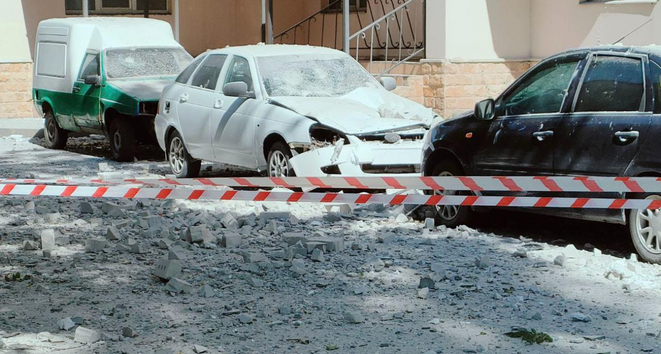 Мэр Воронежа: дроны повредили квартиру и 10 автомобилей, владельцам обещают компенсации