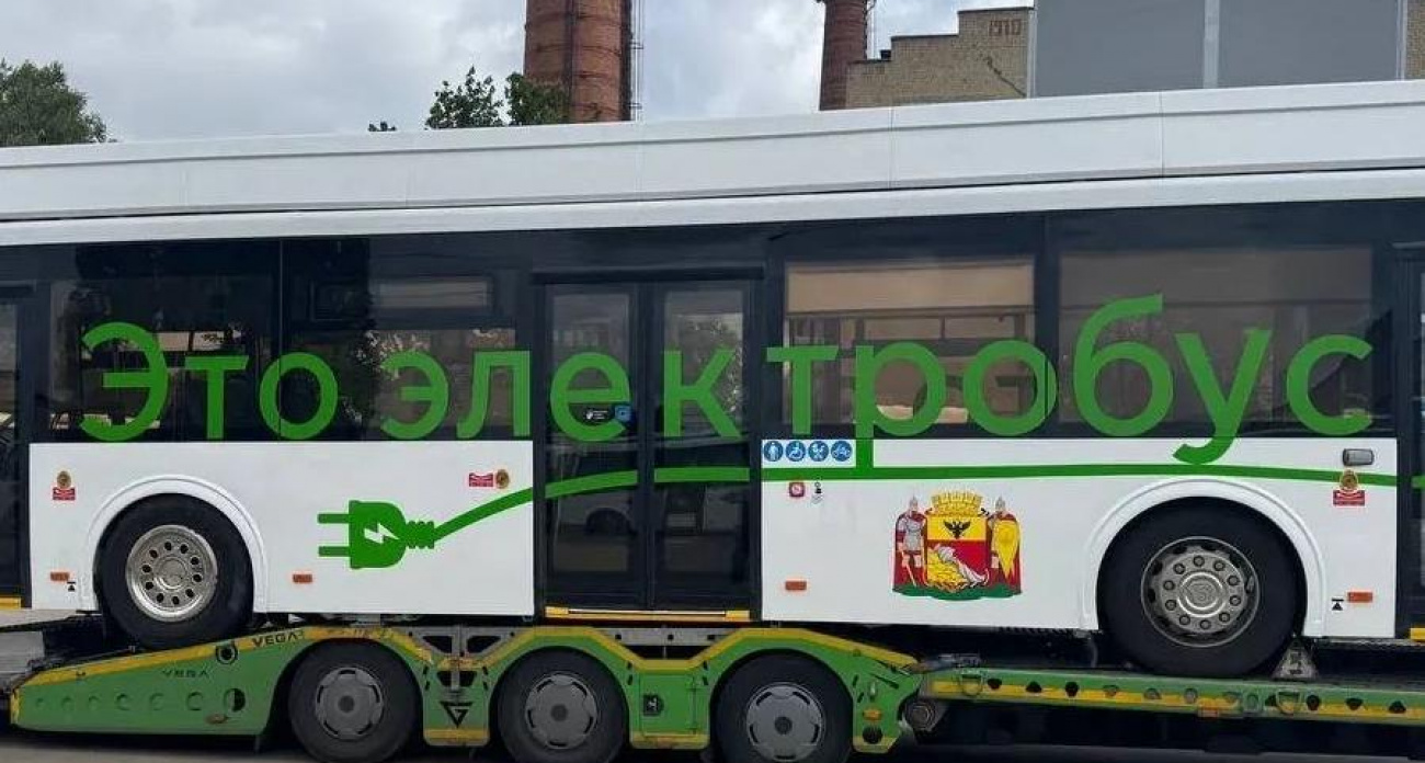 "Покатается и уедет": воронежский электробус втрое дороже обычного автобуса оказался предвыборным пиаром