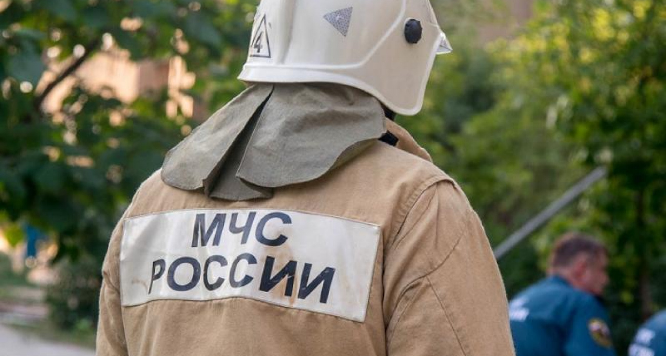 Пожар в пятиэтажке на Ленинском проспекте: мужчина госпитализирован с отравлением
