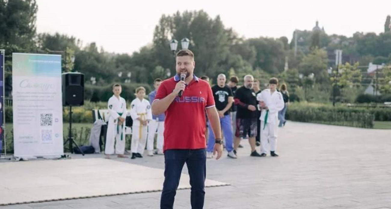 "Улетная зарядка" и слова о победе: как воронежцы с "Родиной" отметили День флага