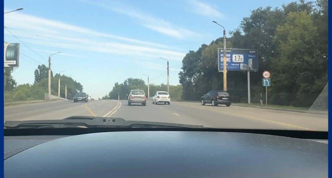 "Дорогой смерти" назвали улицу Лебедева в Воронеже из-за хаоса со старой и новой разметкой