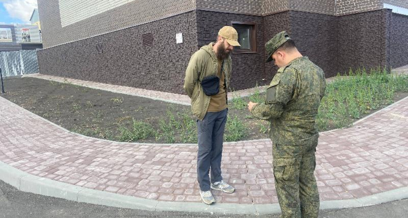 Пять новых граждан РФ задержали на стройках Богучара за уклонение от воинского учета