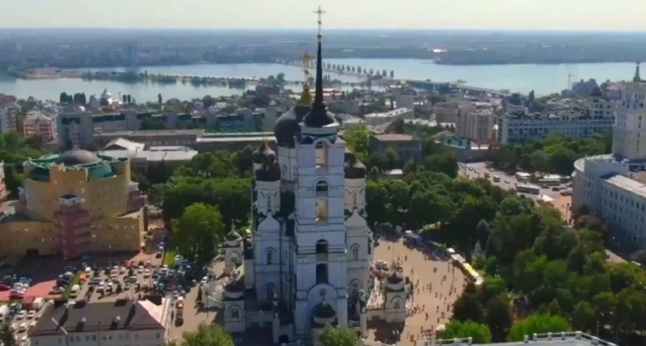 Мэр Петрин показал летний Воронеж с высоты птичьего полета и орбитальной станции