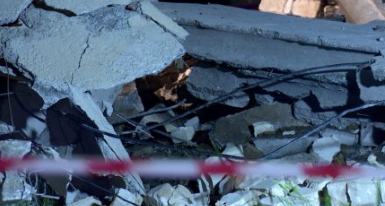 Взрыв газового баллона в «Газели»: один человек под завалами, второй в больнице