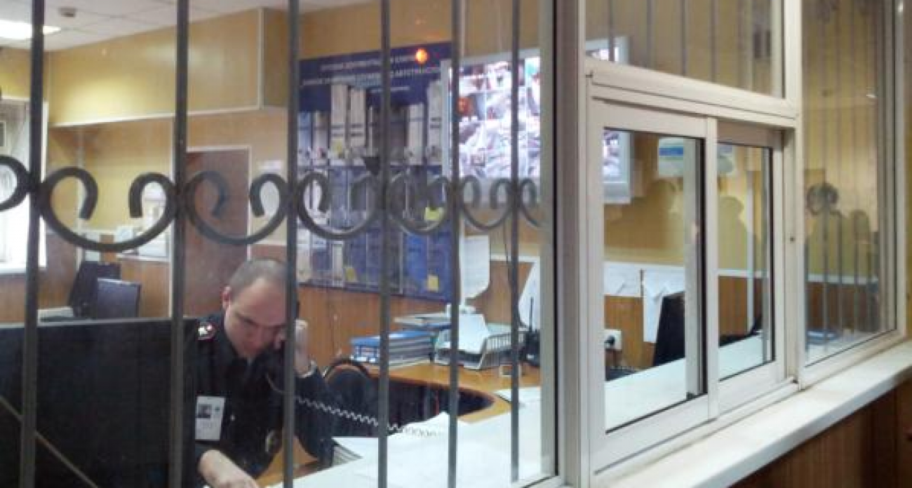 Четверо 12-летних школьников сломали качели и карусель в калачеевском парке