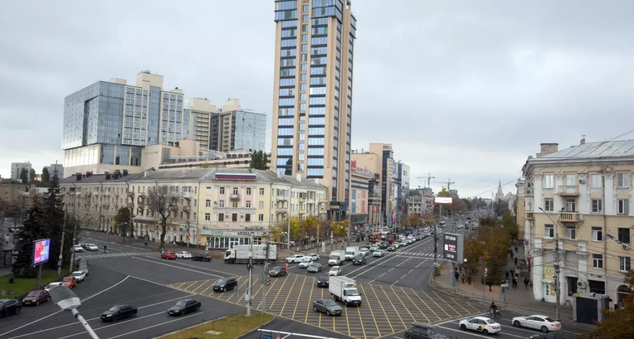 Воронеж: главные новости за 2 ноября - «Галерея Чижова» встала, фанаты срывают реконструкцию памятника Хою