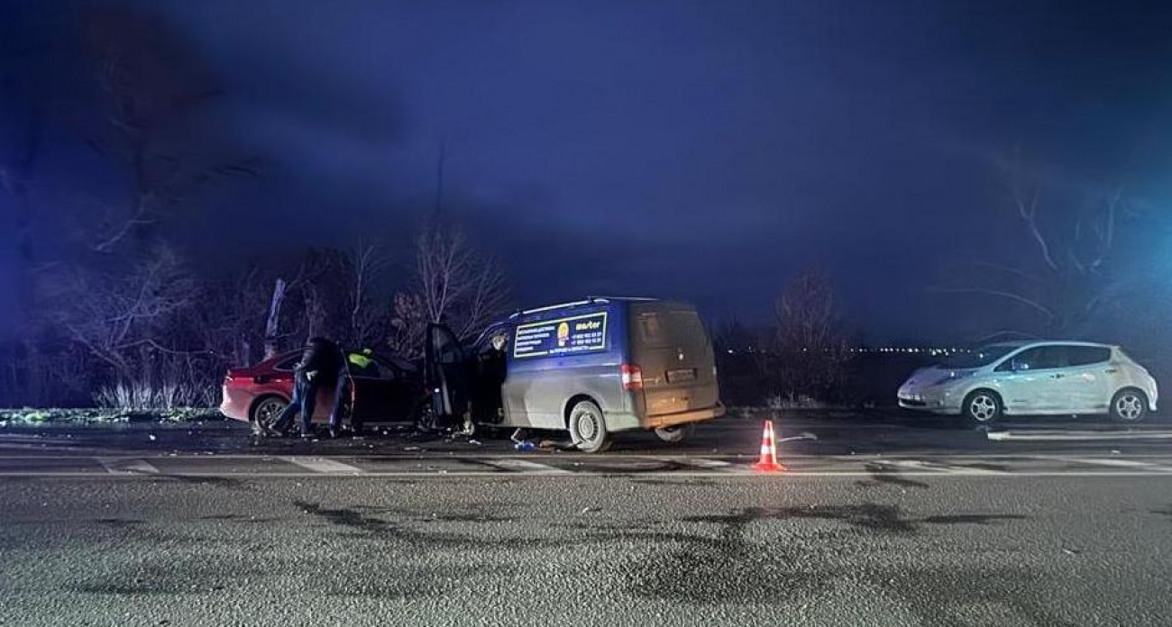 32-летний водитель Kaiyi погиб на месте после лобового удара с микроавтобусом на трассе под Воронежем