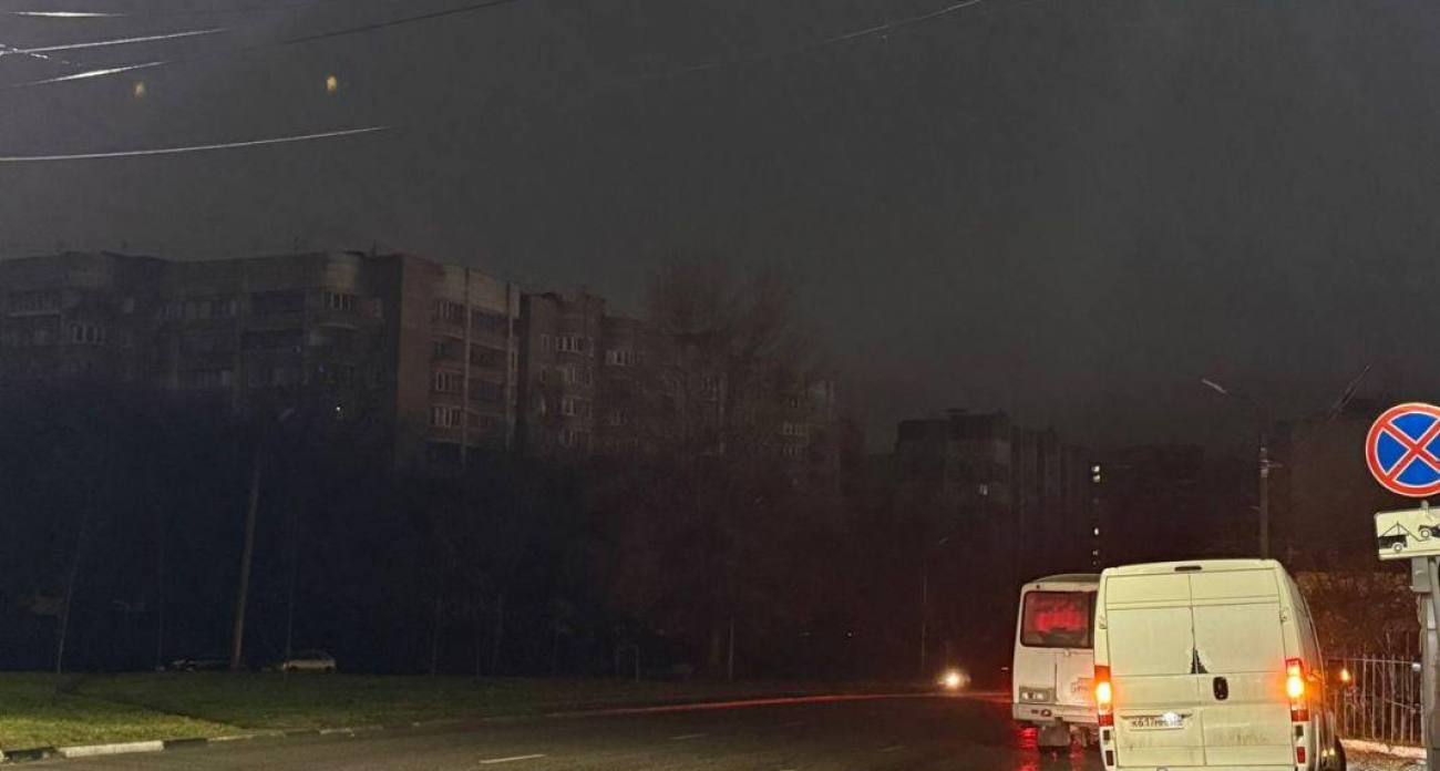 Северный микрорайон Воронежа остался без света до полуночи: отключены бульвар Победы и Владимира Невского