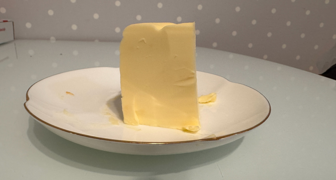 Ношу с собой фонарик в продуктовый: только так могу отличить настоящее масло от подделки