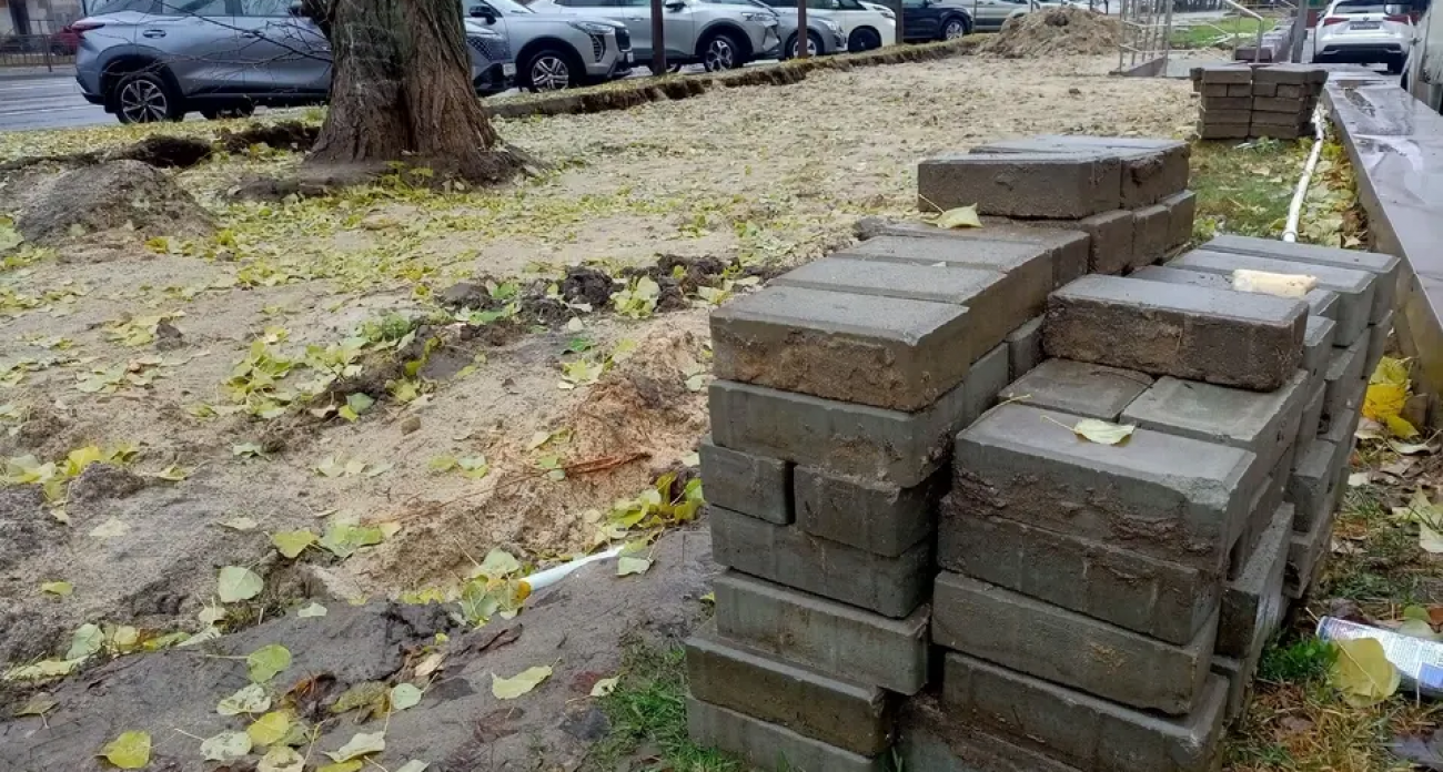 1,4 миллиона на тротуар у ЖК «Пять звёзд»: в Воронеже латают износившийся участок на Ворошилова