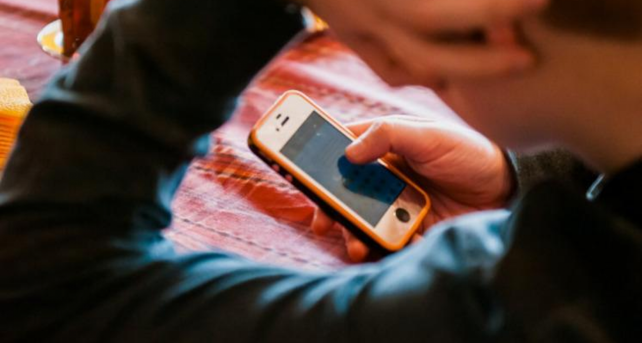 Новый владелец вашей SIM-карты может оформить кредит на ваше имя: эксперт назвал первый шаг после смены номера