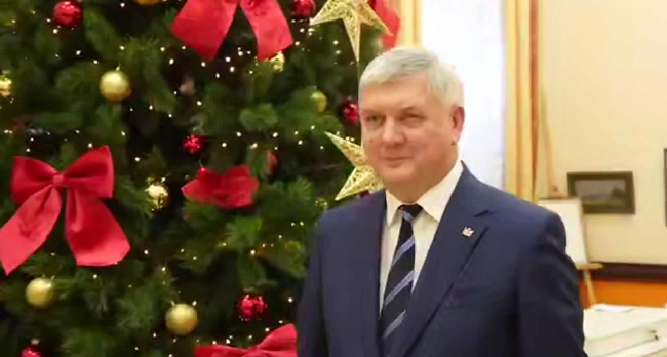 210 гигантских баннеров с поздравлениями губернатора: Воронеж потратит миллион на праздничную рекламу