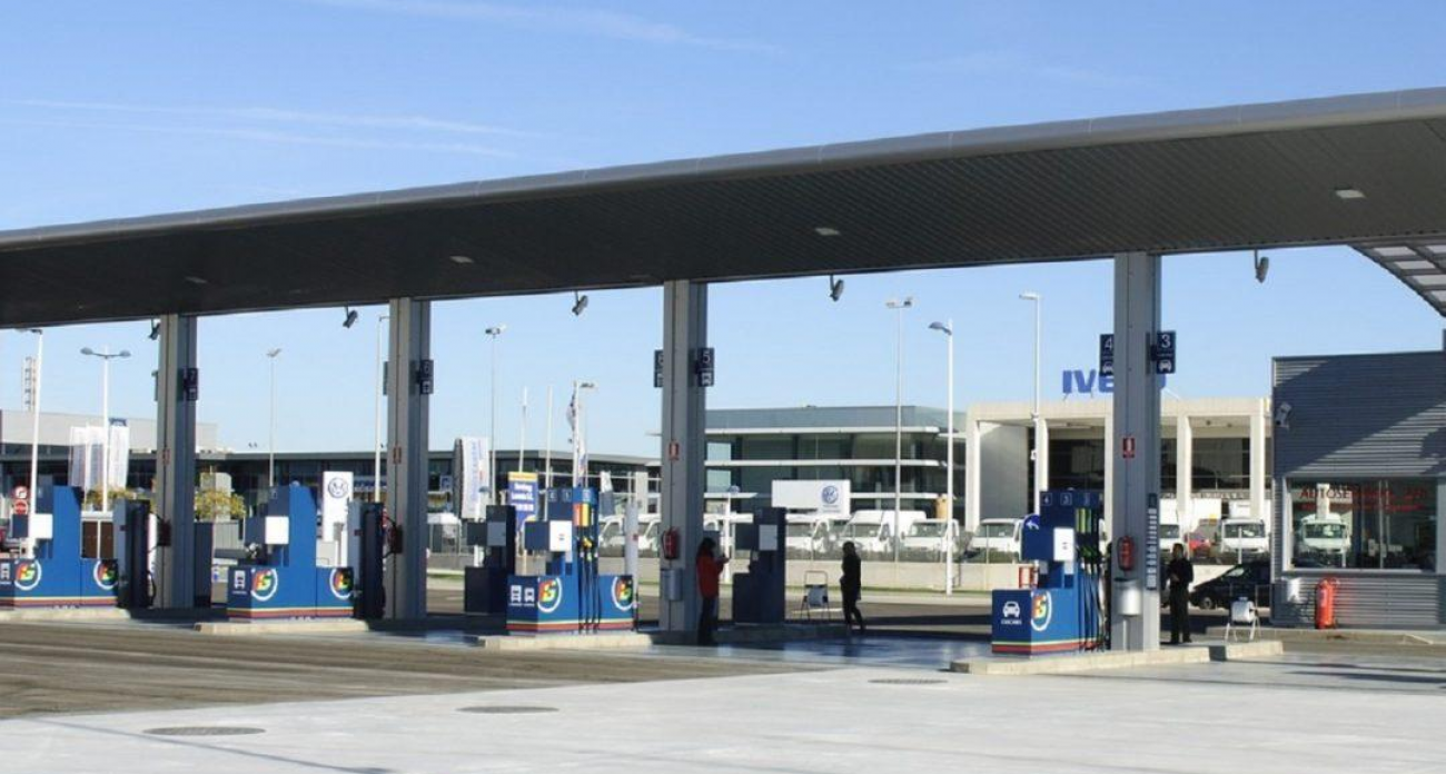 Воронеж — лидер по ценам на бензин в ЦФО: АИ-92 дороже Москвы на 1,84 рубля