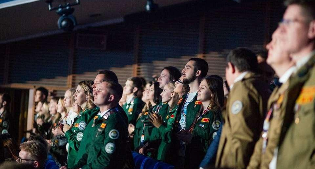 Студотряды против кадрового голода: как студенты после первого курса решают проблему дефицита рабочей силы