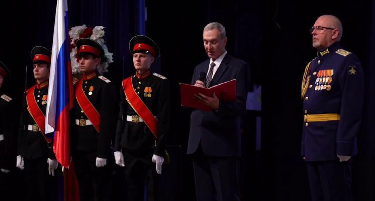 180 лет традиций: Михайловский кадетский корпус собрал ветерана ВОВ и делегацию из Беларуси