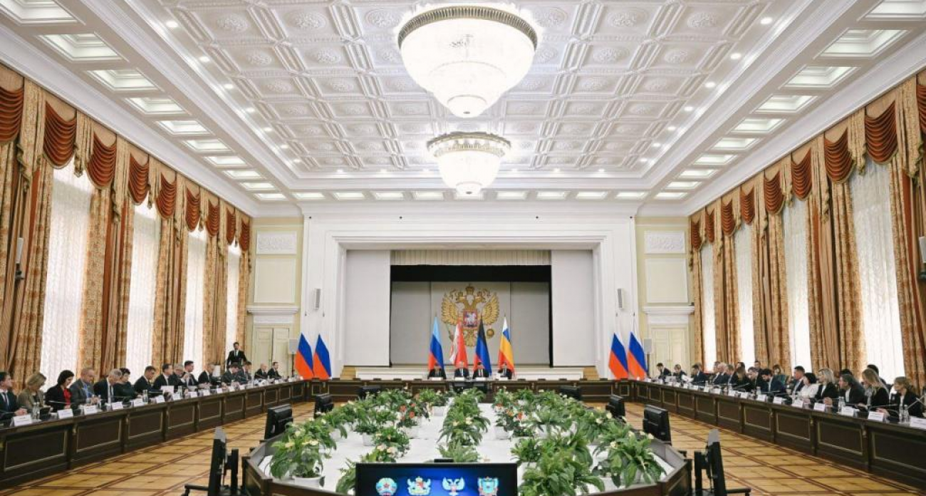 Гусев и Пушилин подписали соглашения: Воронеж поможет восстановить 300-тысячное приграничье ДНР