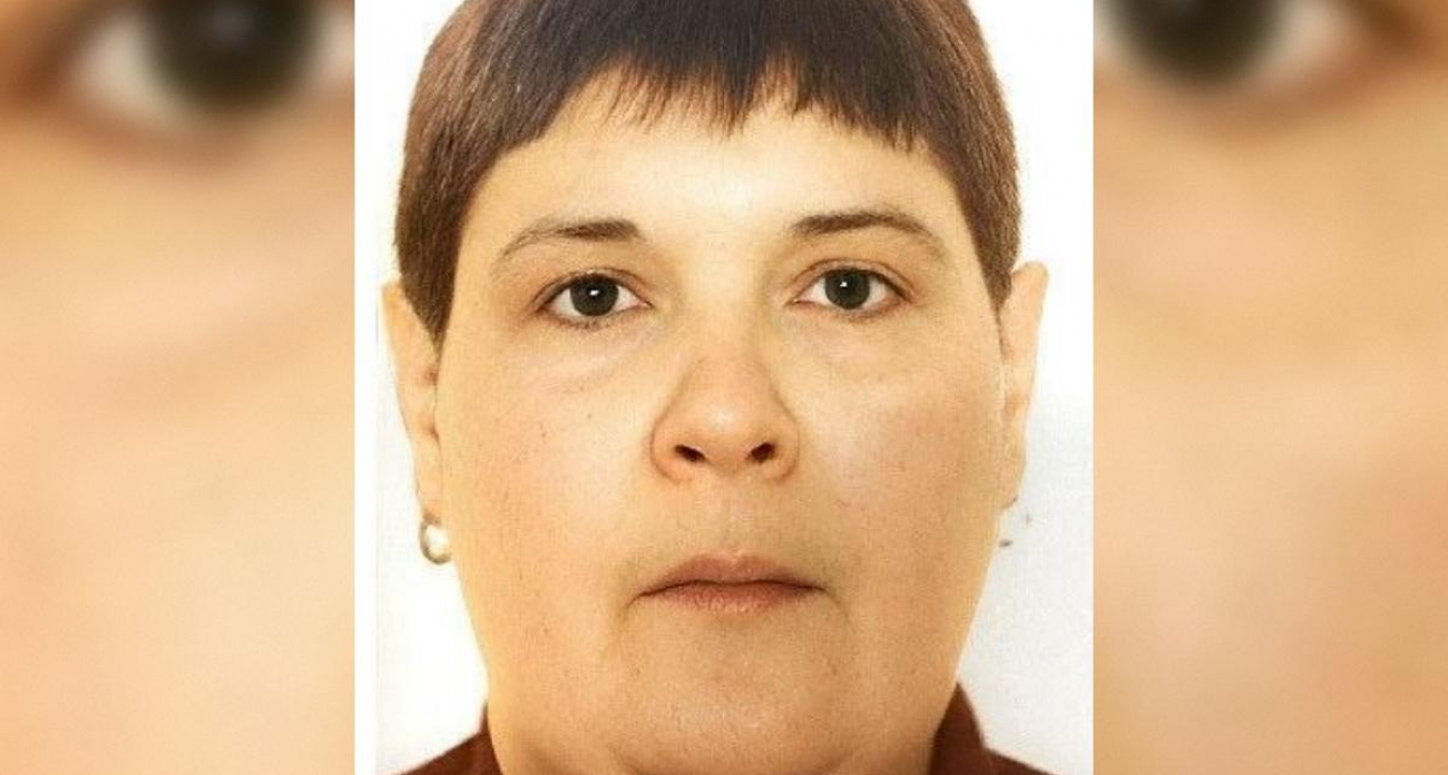 45-летняя женщина в красном пуховике пропала в Новоульяновске больше месяца назад