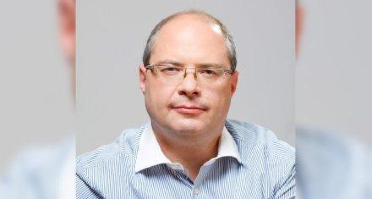 Депутат Гаврилов защитил жертву мошенников в деле Ларисы Долиной