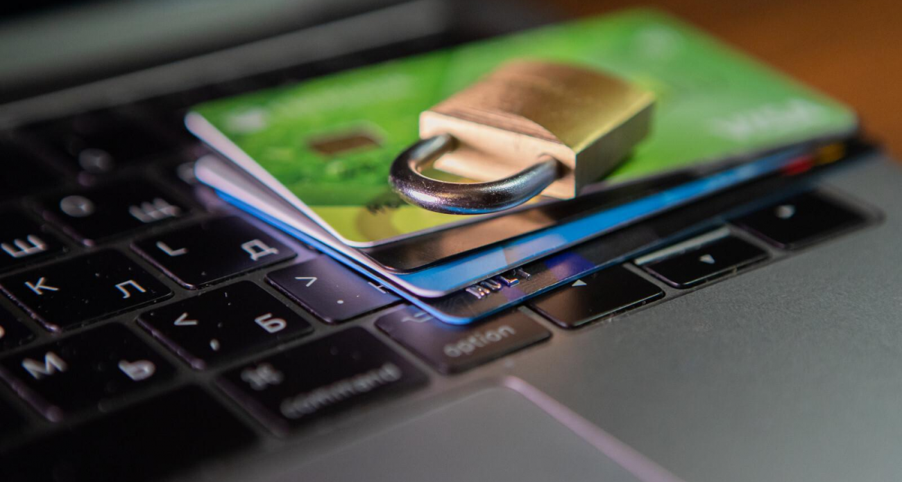 МВД назвало пять опасных схем мошенников в праздничные дни