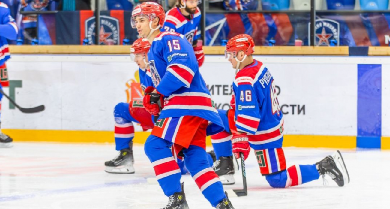 АКМ отстает от «Бурана» 1:2 перед решающим периодом